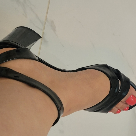 Women PRADA black sandals - Picture 3 of 9
